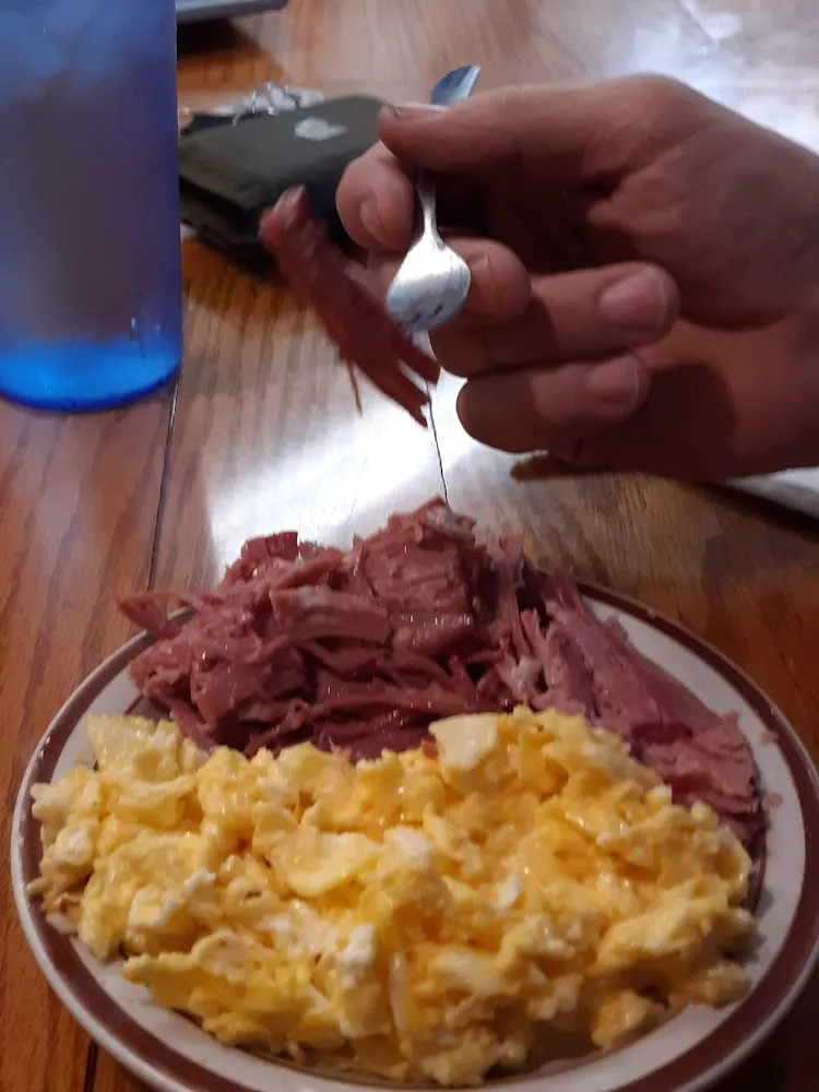 Cheesey Scrambled Egg and Corned Beef