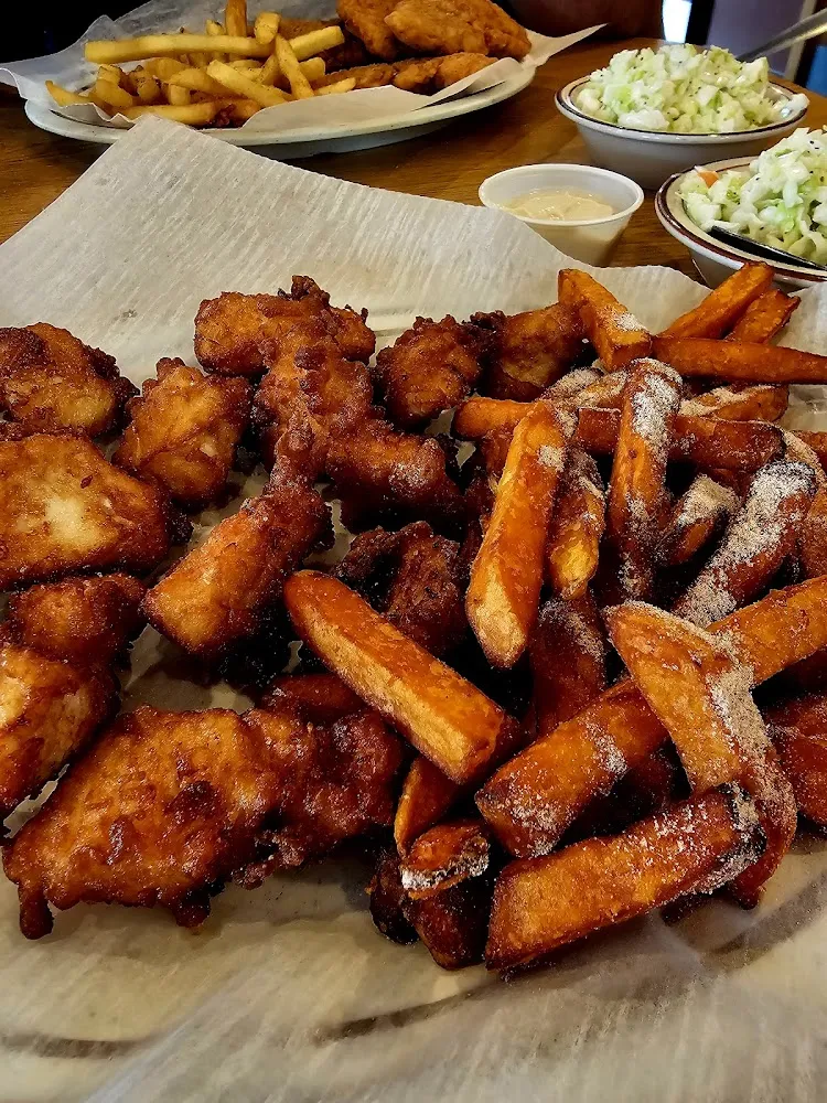 Chicken Chunks Basket with Sweet Potato Fries